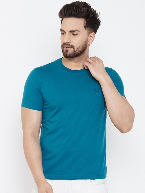 

Adobe Men Blue Solid Round Neck T-shirt