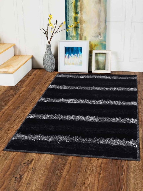 

Story@home Black & White Striped Anti-Skid Carpet