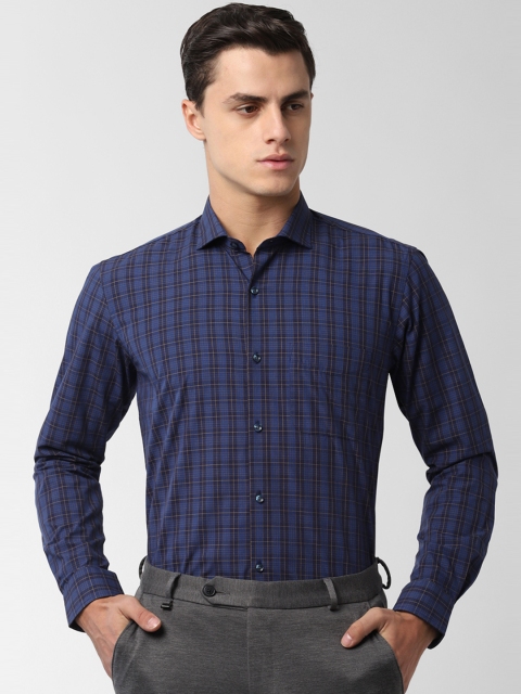 

Peter England Men Navy Blue & Black Regular Fit Checked Formal Shirt