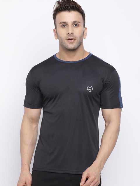 

Chkokko Men Black Solid Round Neck T-shirt