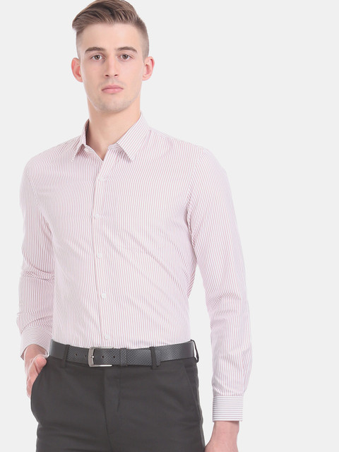 

Excalibur Men White & Pink Slim Fit Striped Formal Shirt