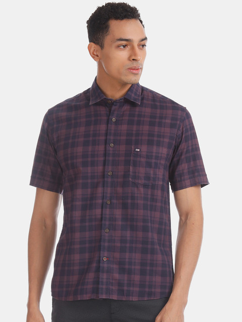 

Arrow Sport Men Purple & Navy Blue Regular Fit Checked Casual Shirt