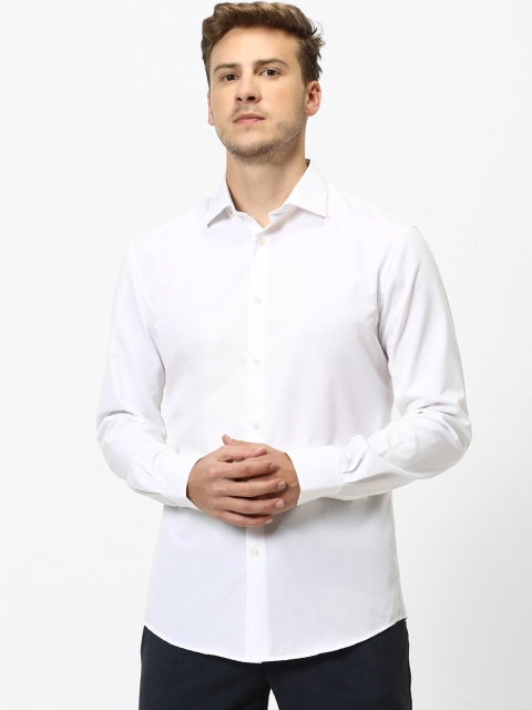 

Celio Men White Regular Fit Solid Casual Shirt