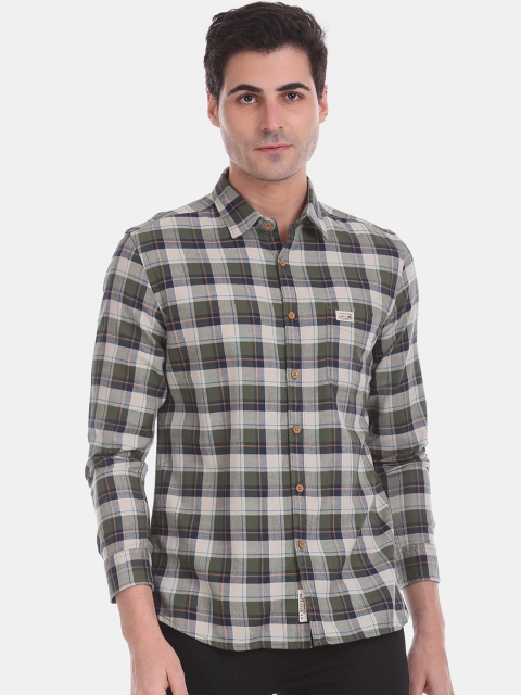 

U.S. Polo Assn. Denim Co. Men Green & Beige Regular Fit Checked Casual Shirt