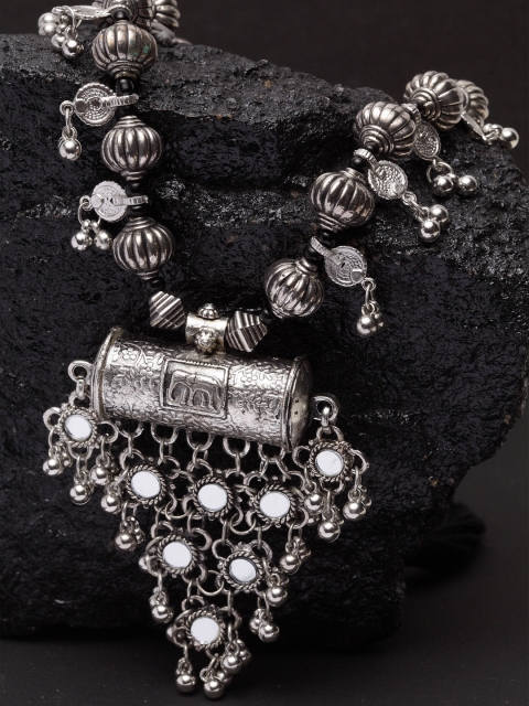 

Infuzze Silver-Toned Brass-Plated Mirror Worked Necklace