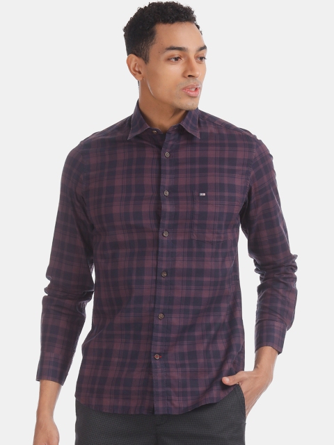 

Arrow Sport Men Purple & Navy Blue Slim Fit Checked Casual Shirt