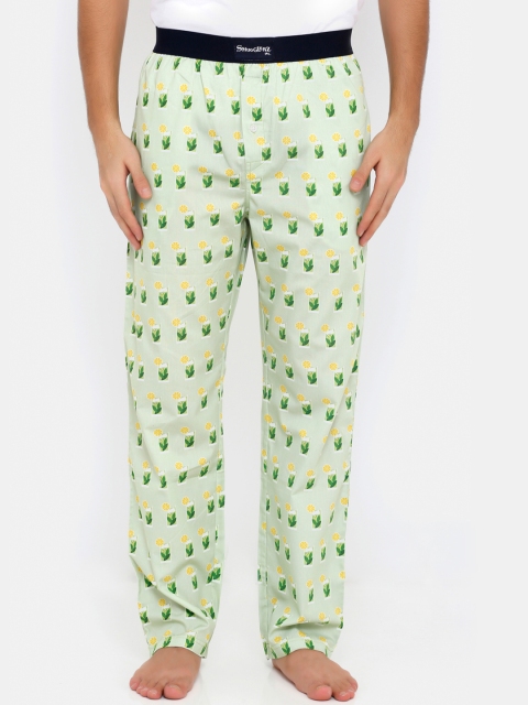 

Smugglerz Men Green Printed Lounge Pants
