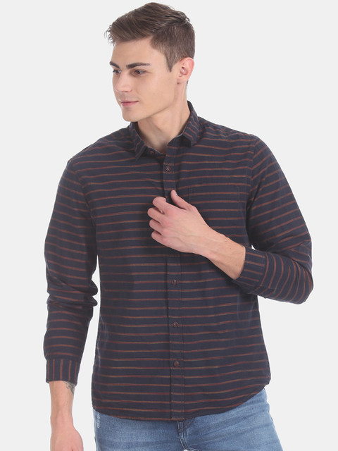 

Ruggers Men Blue & Brown Regular Fit Striped Casual Shirt