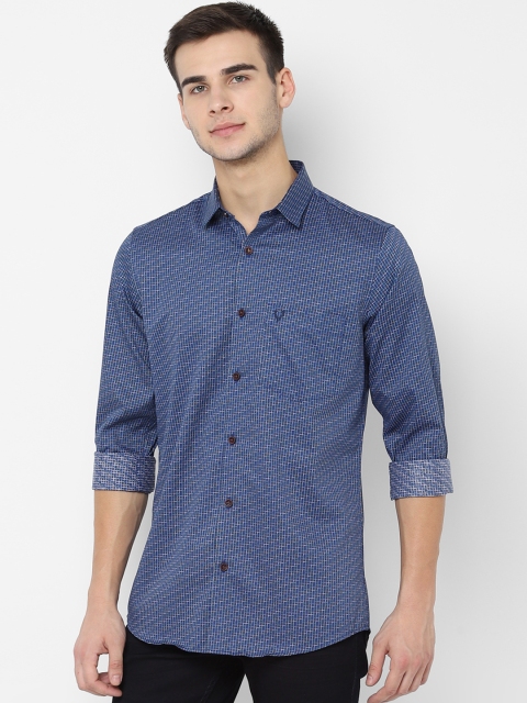 

Allen Solly Men Blue & Off-White Slim Fit Checked Casual Shirt