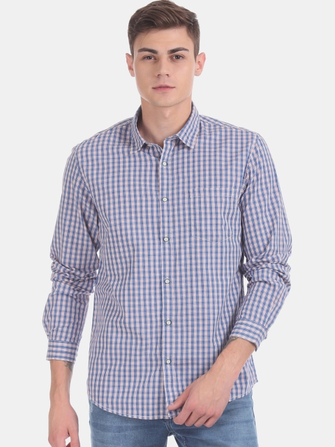 

Ruggers Men Blue & White Regular Fit Checked Casual Shirt