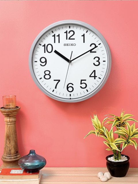 

SEIKO White Round Solid Analogue Wall Clock