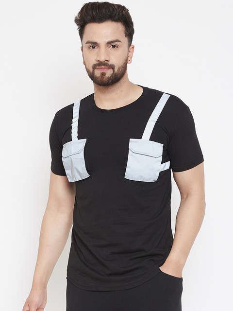 

FUGAZEE Men Black & White Colourblocked Round Neck T-shirt