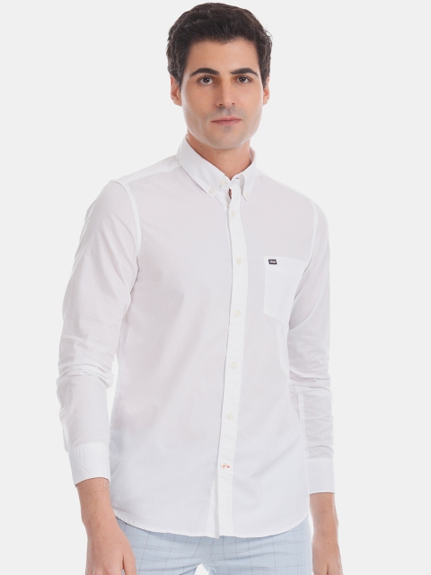 

Arrow Sport Men White Slim Fit Solid Casual Shirt