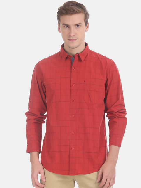 

Ruggers Men Red Regular Fit Checked Casual Shirt