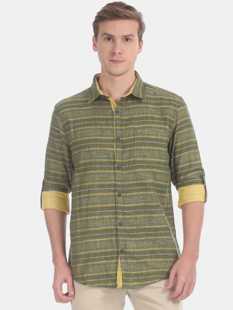 

Cherokee Men Green Regular Fit Striped Casual Shirt