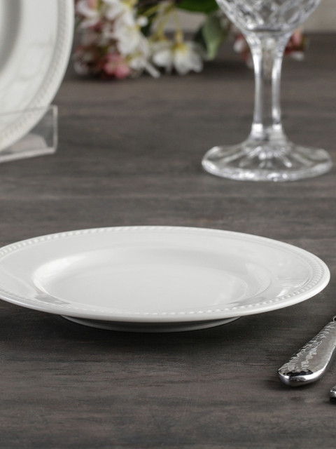 

Pure Home and Living Set Of 4 White Solid Ceramic Small Plates, Cream