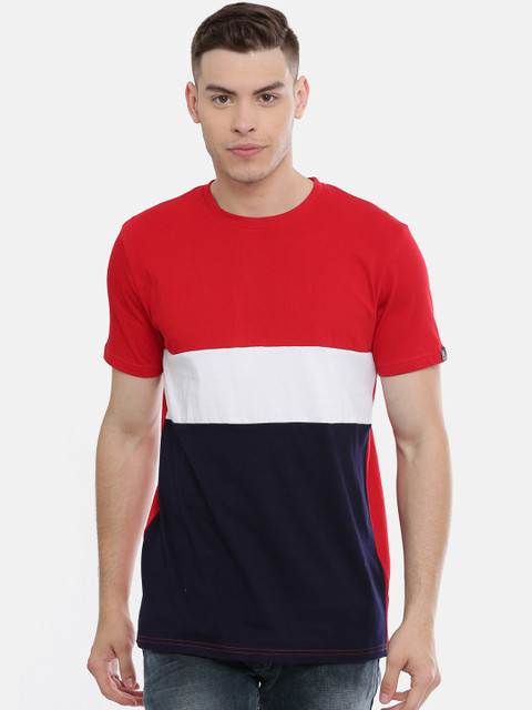 

Le Bison Men Red & Navy Blue Colourblocked Round Neck T-shirt