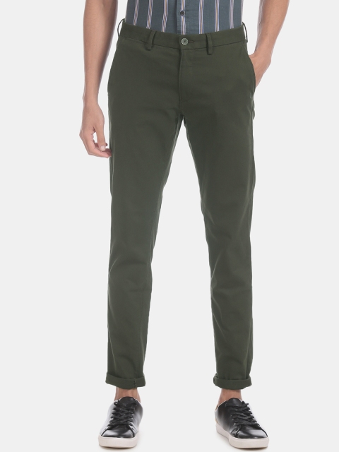 

U.S. Polo Assn. Men Green Regular Fit Solid Regular Trousers