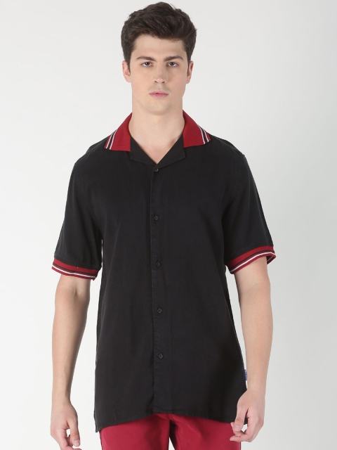 

Blue Saint Men Black Regular Fit Solid Casual Shirt