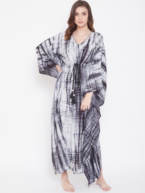 

The Kaftan Company Black Printed Nightdress