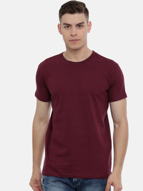 

Le Bison Men Maroon Solid Round Neck T-shirt
