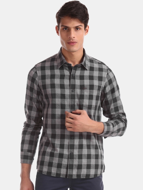 

Arrow Sport Men Grey & Brown Slim Fit Checked Casual Shirt