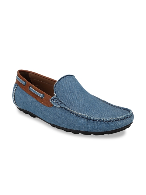

SCENTRA Men Blue Loafers