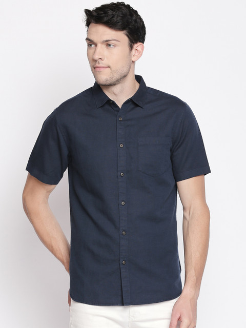 

BYFORD by Pantaloons Men Navy Blue Regular Fit Solid Casual Shirt