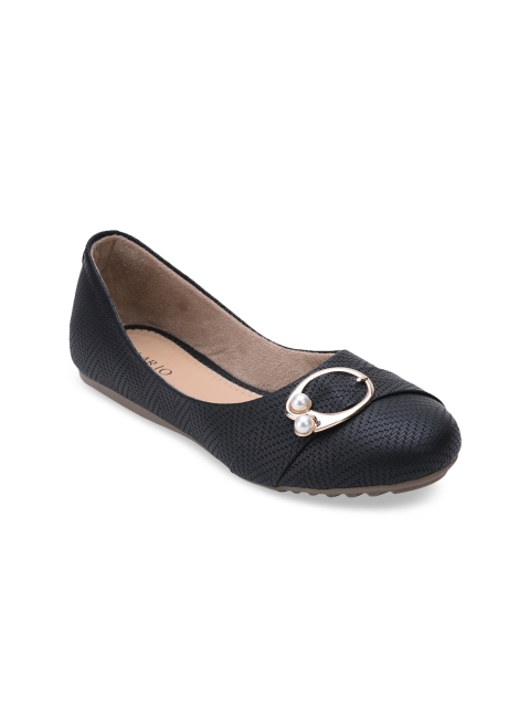 

SALARIO Women Black Textured Ballerinas