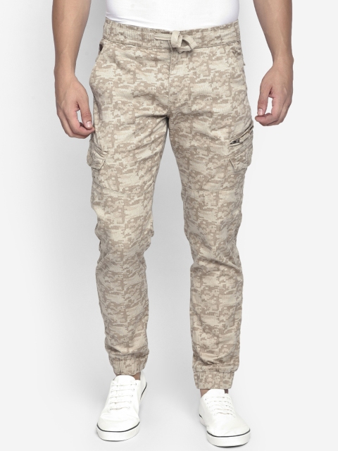 

beevee Men Beige Regular Fit Printed Joggers