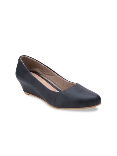 

SALARIO Women Navy Blue Solid Pumps