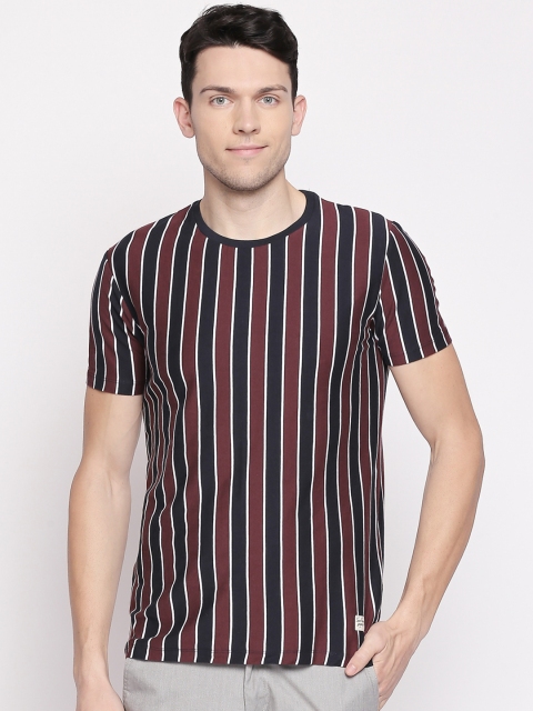 

SF JEANS by Pantaloons Men Maroon & Black Striped Round Neck T-shirt