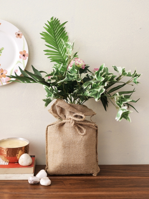 

TAYHAA Green & Brown Artificial Marigold Ivy & Boston Fern House Plant With Wrapped Pouch