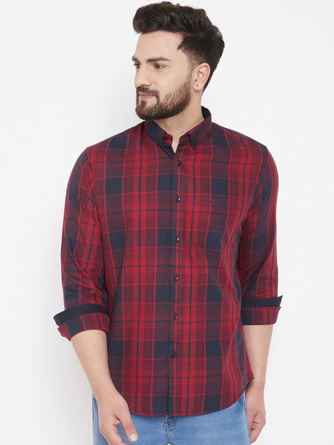 

Okane Men Red & Navy Blue Slim Fit Checked Casual Shirt