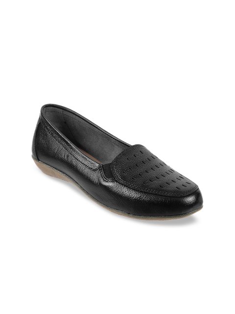

WALKWAY by Metro Women Black Textured Ballerinas