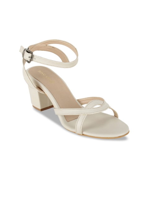 

SCENTRA Women Cream-Coloured Solid Wedges