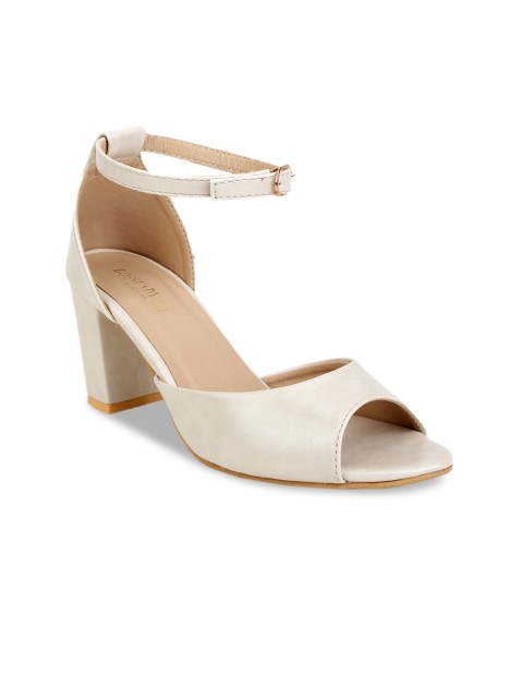 

SCENTRA Women Cream-Coloured Solid Block Heels