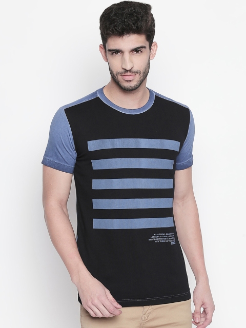 

Mufti Men Blue Striped Round Neck Pure Cotton T-shirt