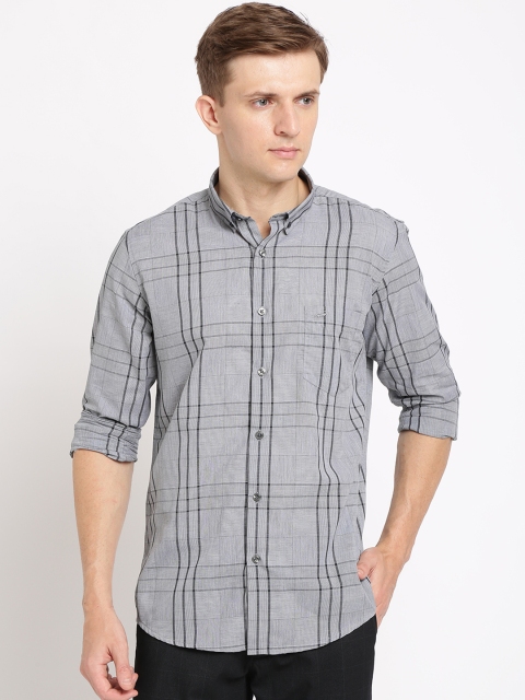 

Crocodile Men Grey & Black Slim Fit Checked Casual Shirt