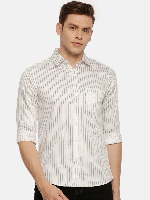 

Chennis Men Off-White & Black Slim Fit Striped Casual Shirt