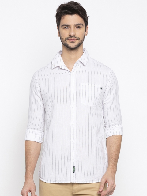 

SPYKAR Men White Slim Fit Striped Casual Shirt