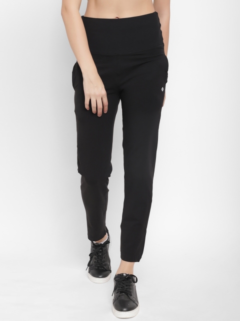 

Floret Women Black Solid Slim-Fit Track Pants