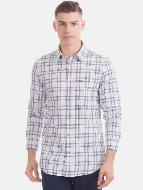 

Arrow Sport Men Beige & Blue Slim Fit Checked Casual Shirt