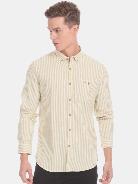 

U.S. Polo Assn. Denim Co. Men Beige & Off-White Regular Fit Striped Casual Shirt