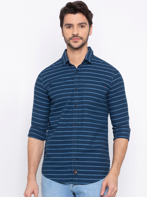 

SPYKAR Men Navy Blue Slim Fit Striped Casual Shirt