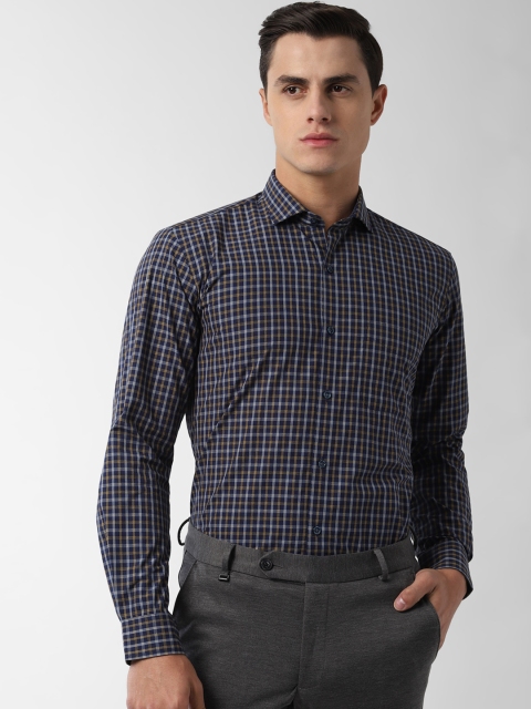 

Peter England Men Navy Blue & Beige Regular Fit Checked Formal Shirt