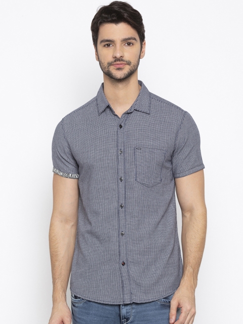 SPYKAR Men Navy Blue & White Slim Fit Checked Casual Shirt