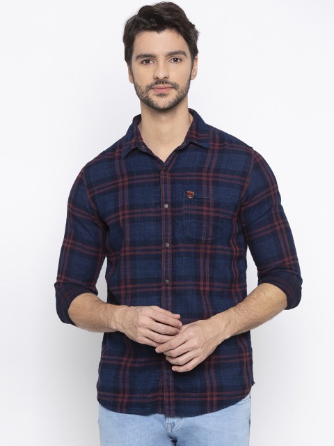 

SPYKAR Men Navy Blue & Red Slim Fit Checked Casual Shirt