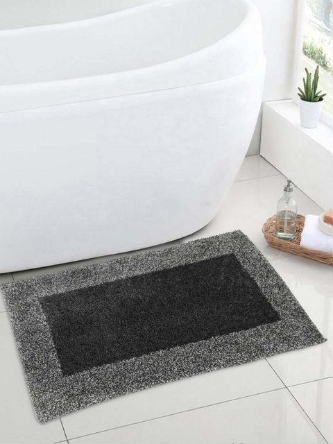 

SPACES Grey Solid Valance Large Bath Rug