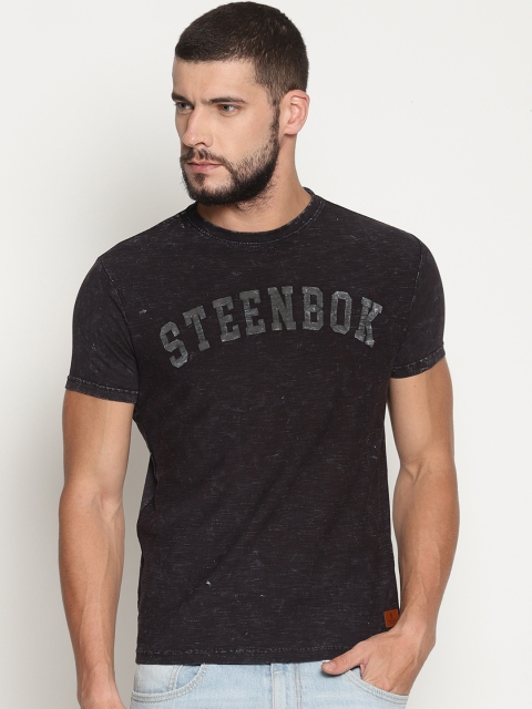 

Steenbok Men Black Solid Round Neck T-shirt